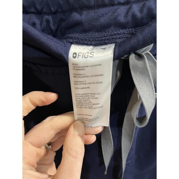 Navy Figs - Picture 2 of 4